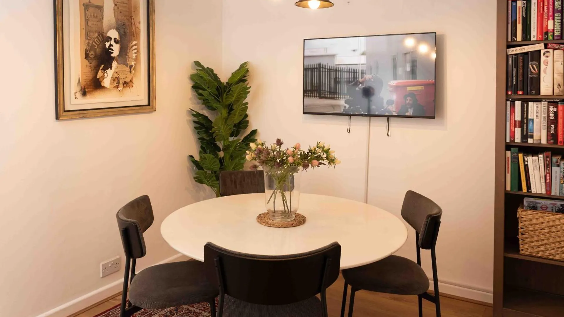 2 Bedroom Flat By Haggerston Station London